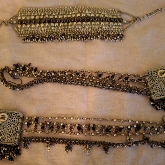 Indian silver & black bracelet & earrings with chains - Picture 2 of 4